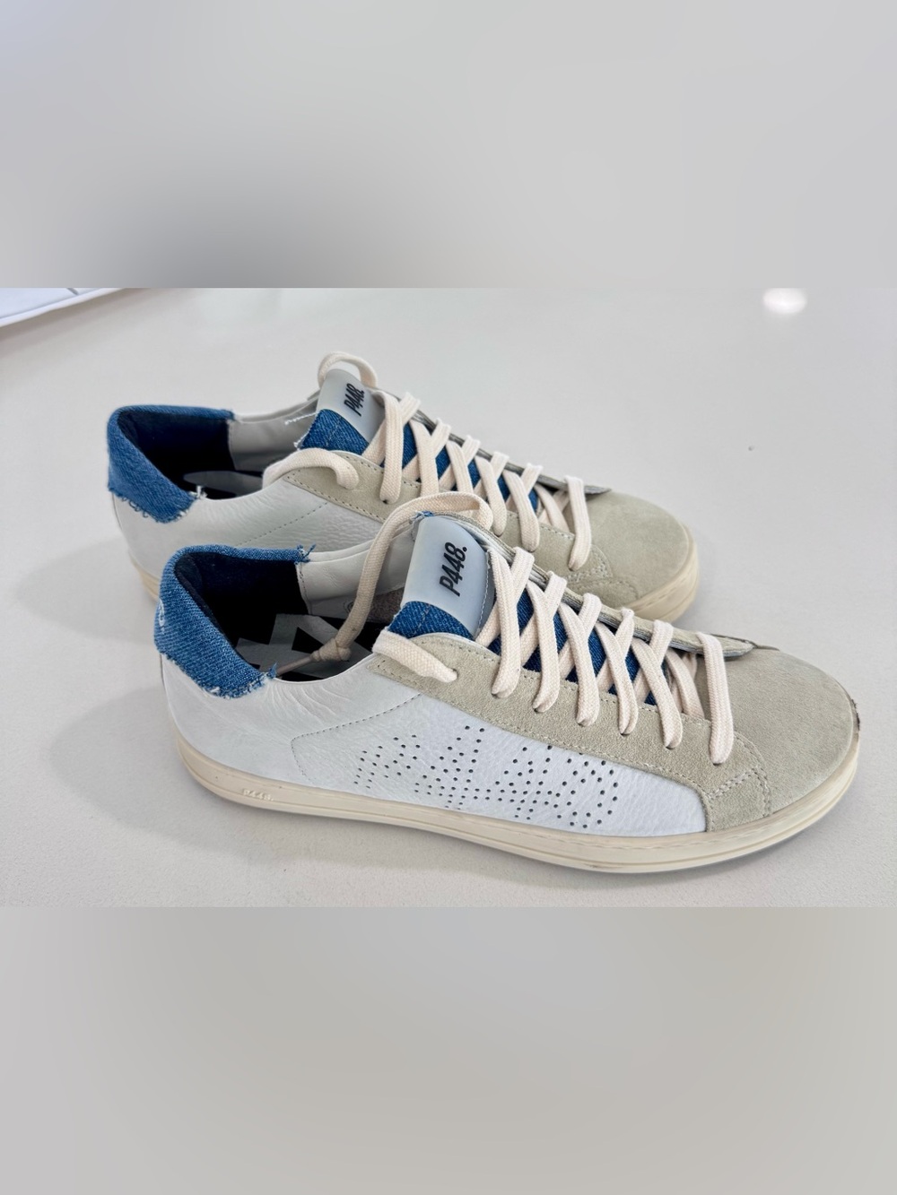 P448 sneaker 
EUC 
worn 1x
39